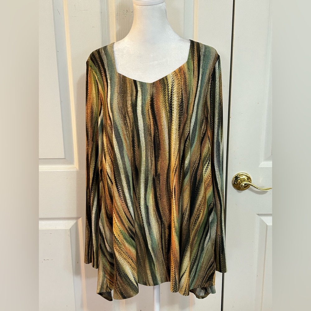 Attitudes by Renee jungle colors tunic, Large Petite